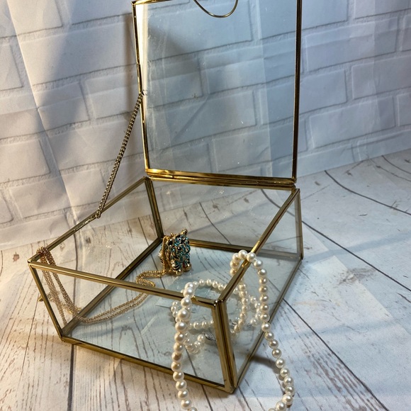 Glass trinket box - Picture 3 of 4